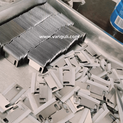 Serrated Cutting Knife