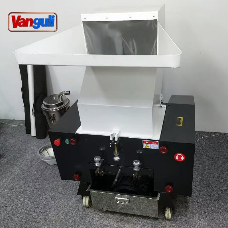 Plastic Crushing Machine Injection Plastic Recycling Machine